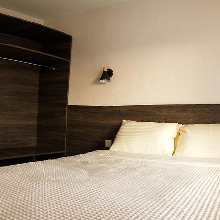 Colinele Aurii Cimislia Hotel Kültér fotó