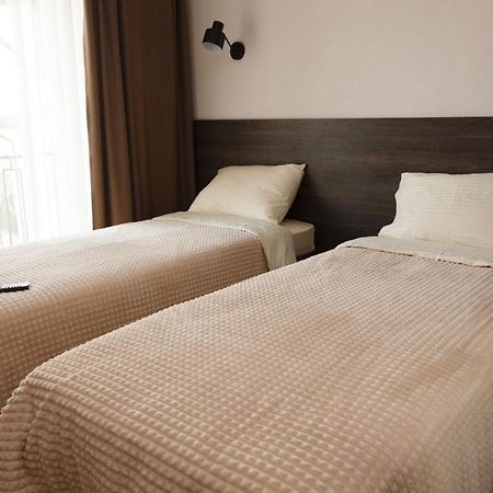 Colinele Aurii Cimislia Hotel Kültér fotó