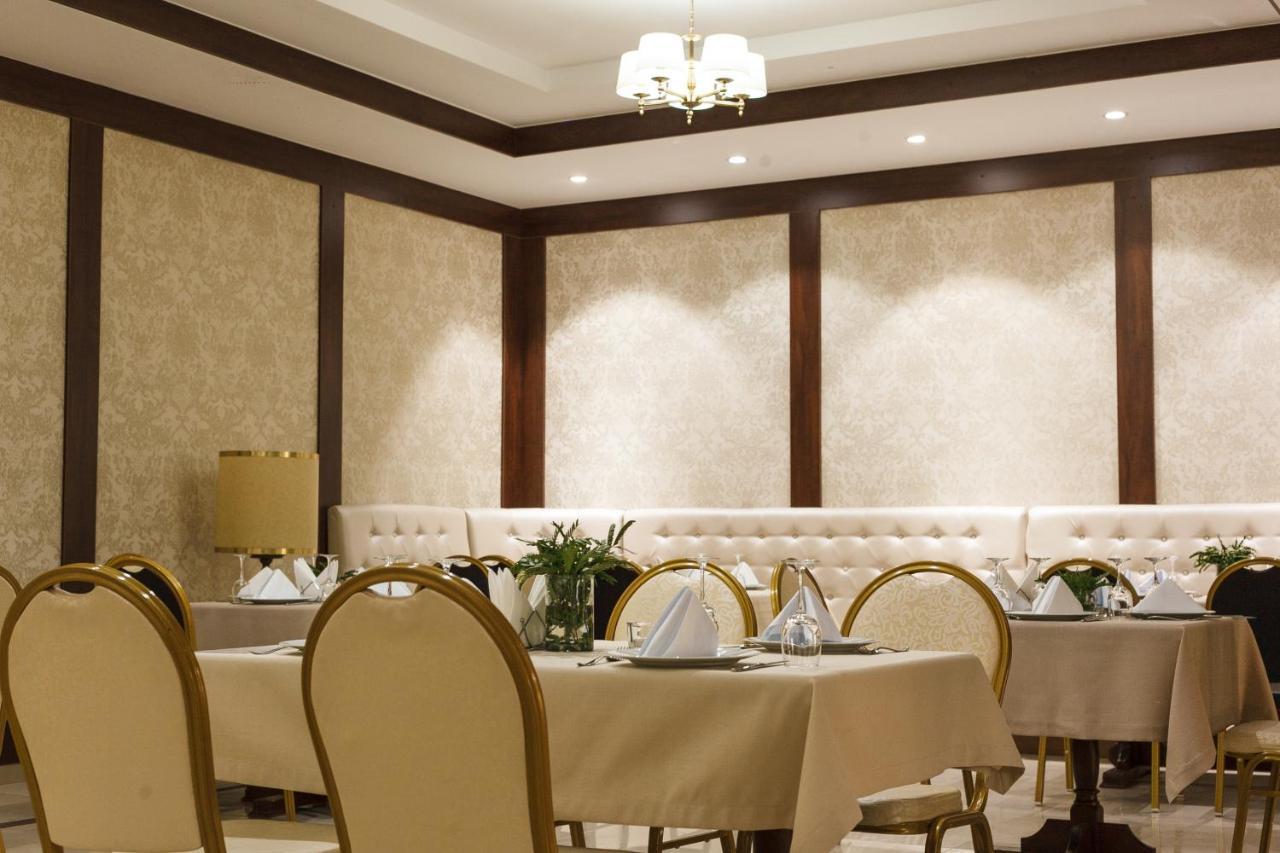 Colinele Aurii Cimislia Hotel Kültér fotó